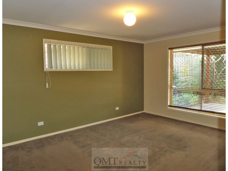 40 Clifton Place, Parkinson QLD 4115