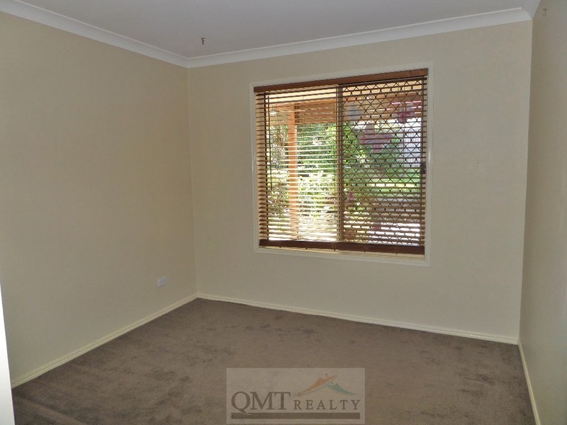 40 Clifton Place, Parkinson QLD 4115