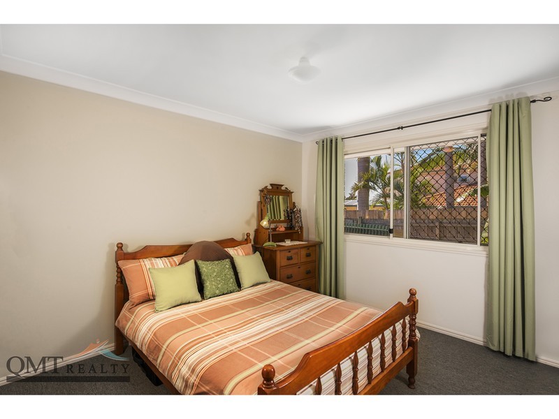 15 Abelia Close, Calamvale QLD 4116