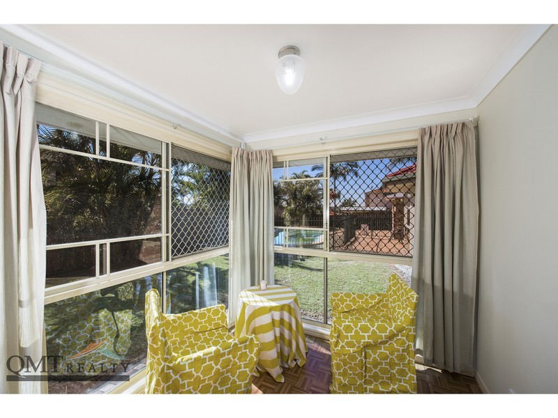 15 Abelia Close, Calamvale QLD 4116