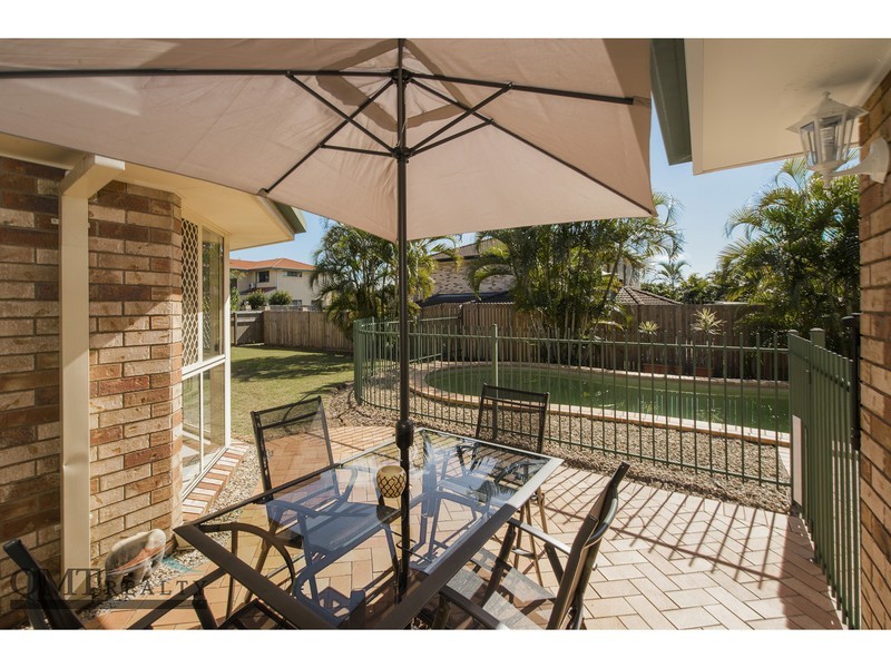 15 Abelia Close, Calamvale QLD 4116