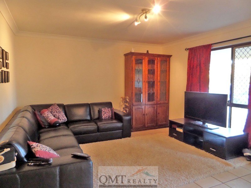 4 Cyril Court, Hillcrest QLD 4118