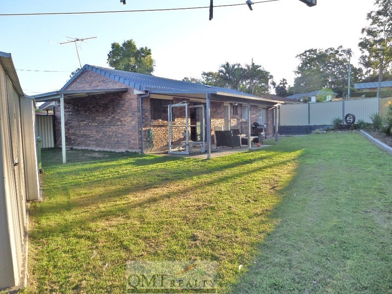 4 Cyril Court, Hillcrest QLD 4118