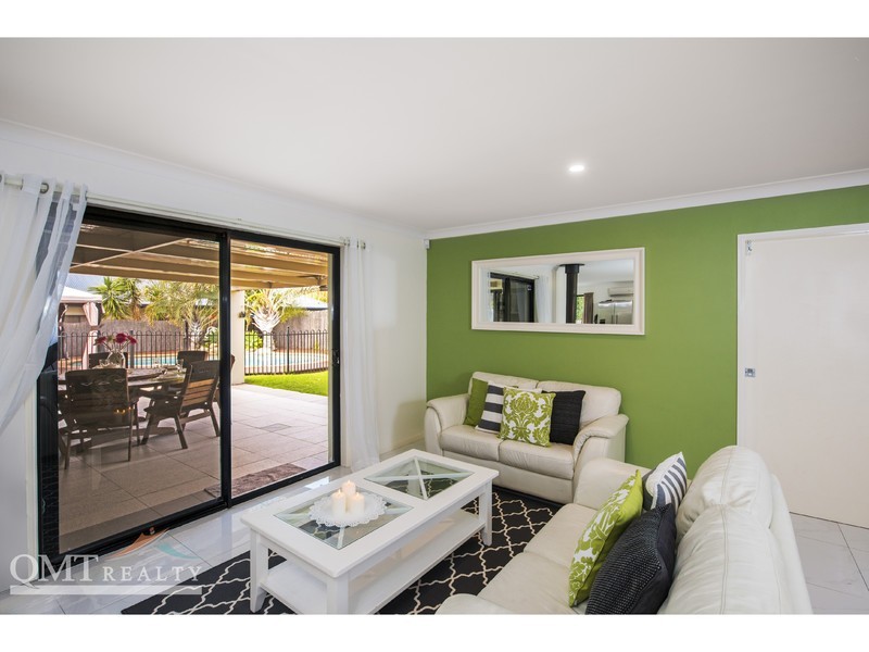 36 Wallum Drive, Parkinson QLD 4115