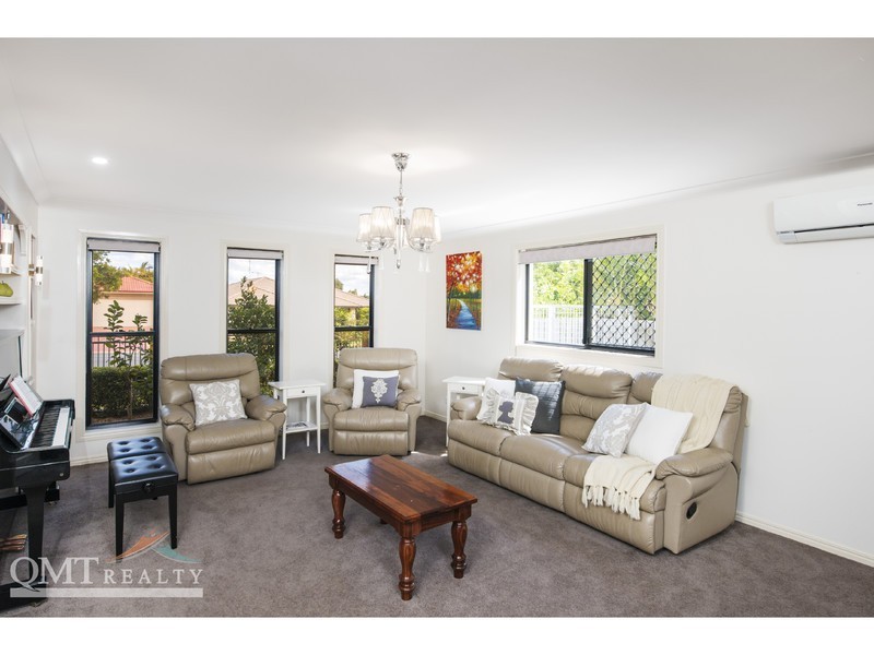 36 Wallum Drive, Parkinson QLD 4115