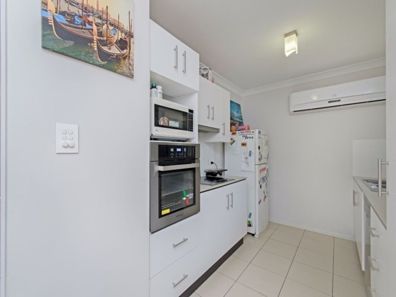 12 Bowen Place, Blackstone QLD 4304
