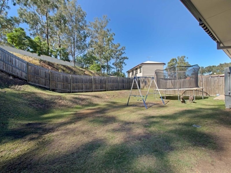 12 Bowen Place, Blackstone QLD 4304