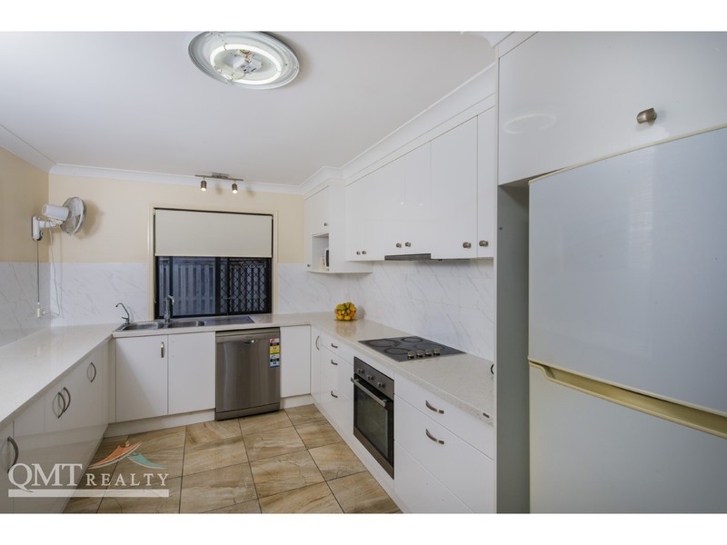 3 Naracoorte Place, Parkinson QLD 4115