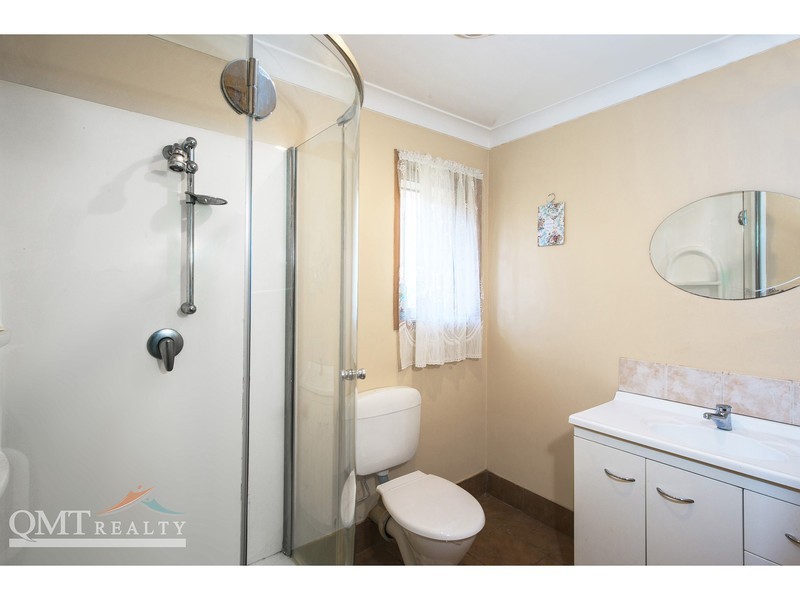 27 Macknish Crescent, Coopers Plains QLD 4108