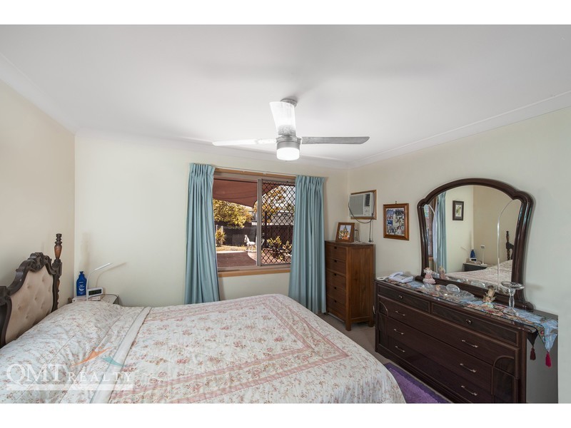 27 Macknish Crescent, Coopers Plains QLD 4108