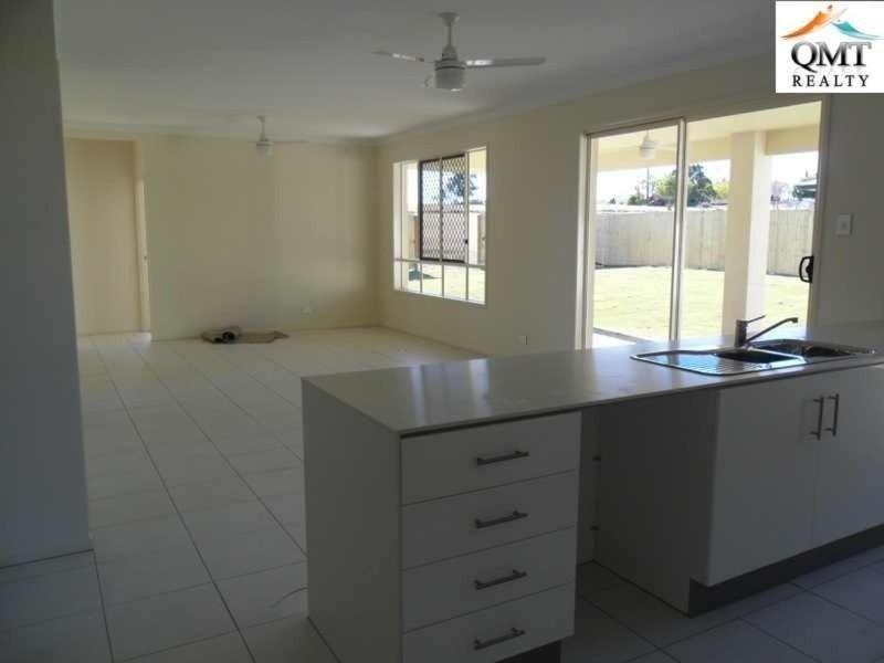 12 Iris Court, Yamanto QLD 4305