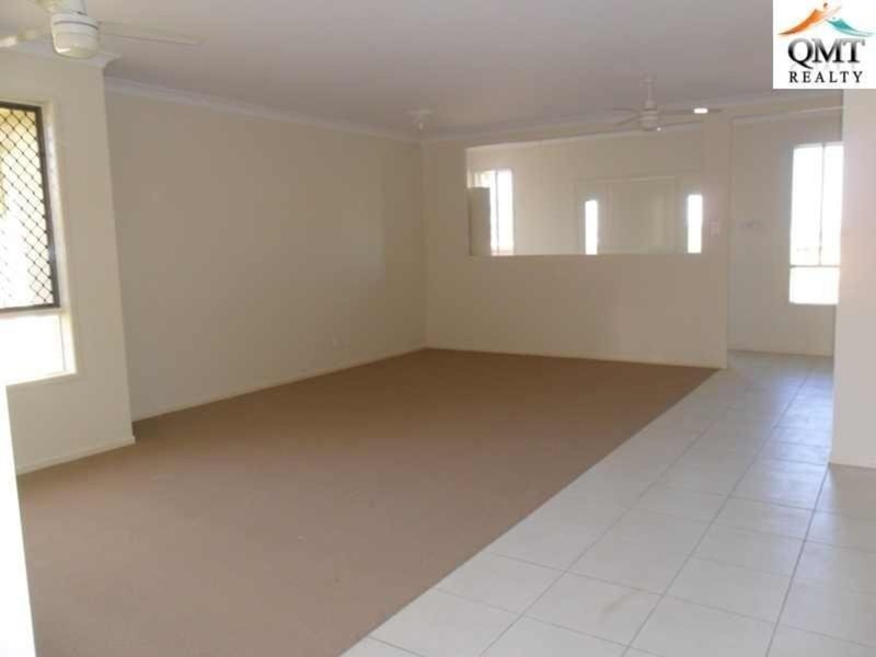 12 Iris Court, Yamanto QLD 4305