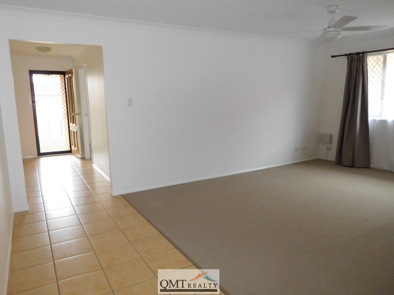 9 Hattah Place, Parkinson QLD 4115
