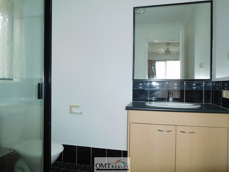 9 Hattah Place, Parkinson QLD 4115