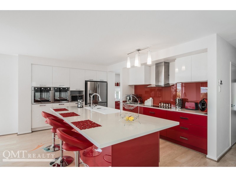 31 Roland Street, Parkinson QLD 4115