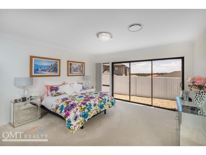 31 Roland Street, Parkinson QLD 4115