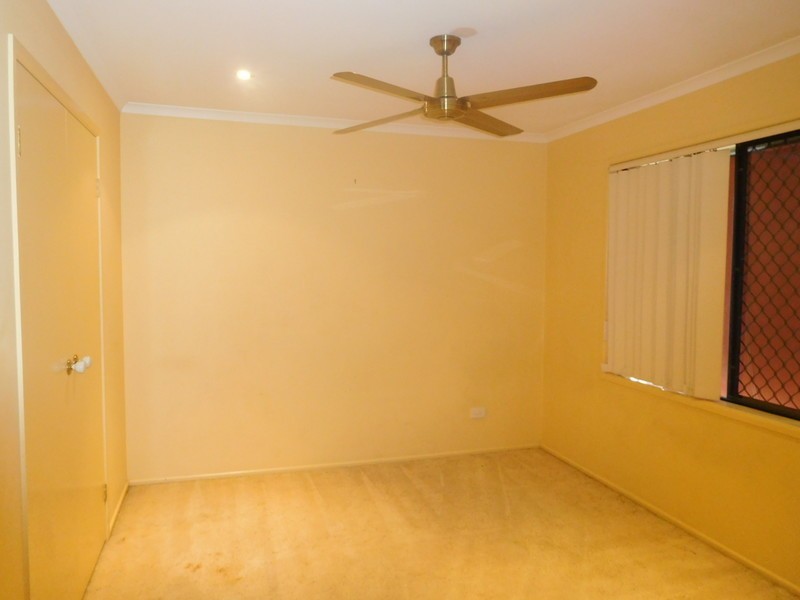 11 Clifton Place, Parkinson QLD 4115