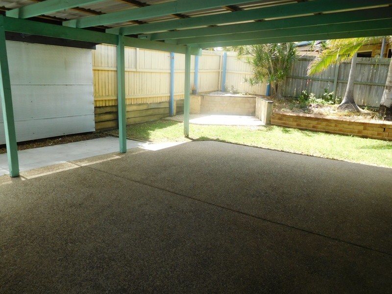11 Clifton Place, Parkinson QLD 4115