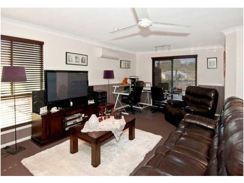 11 Spring Street, Jimboomba QLD 4280