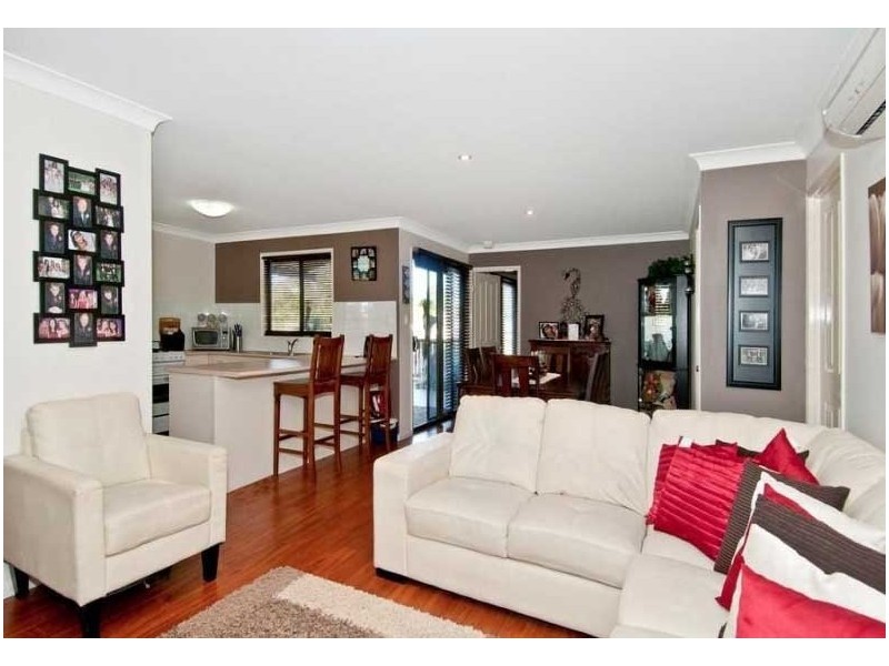 11 Spring Street, Jimboomba QLD 4280