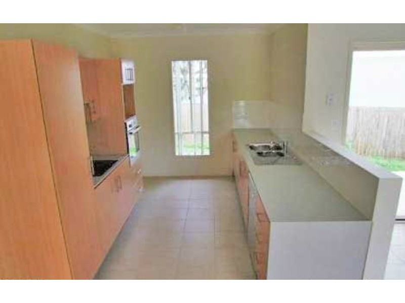 6 Figtree Court, Yamanto QLD 4305