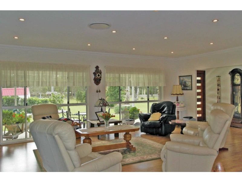 1516 Chambers Flat Road, Chambers Flat QLD 4133