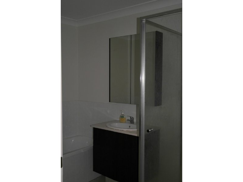 28 Lachlan Lane, Hillcrest QLD 4118