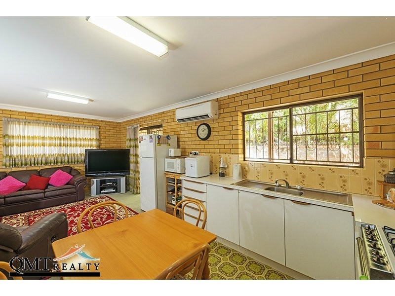 2 Reculver Street, Robertson QLD 4109