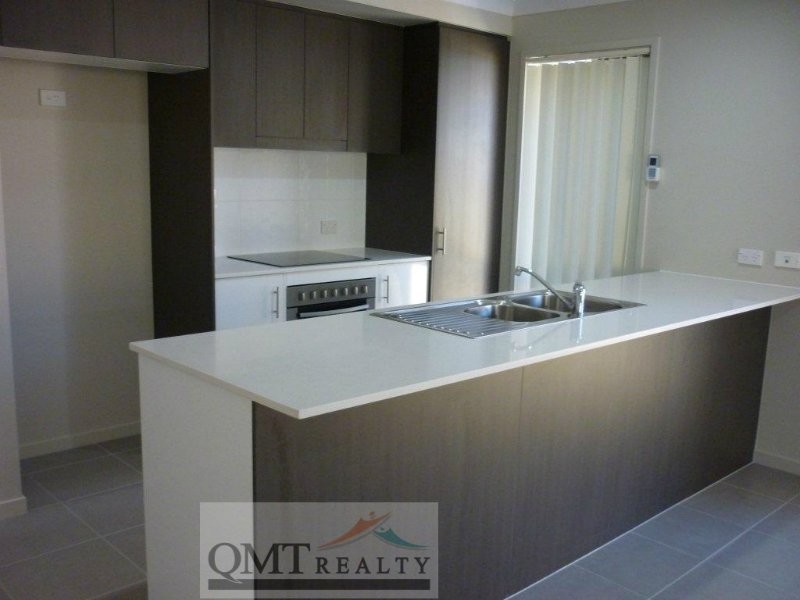 19 Acacia Street, Heathwood QLD 4110