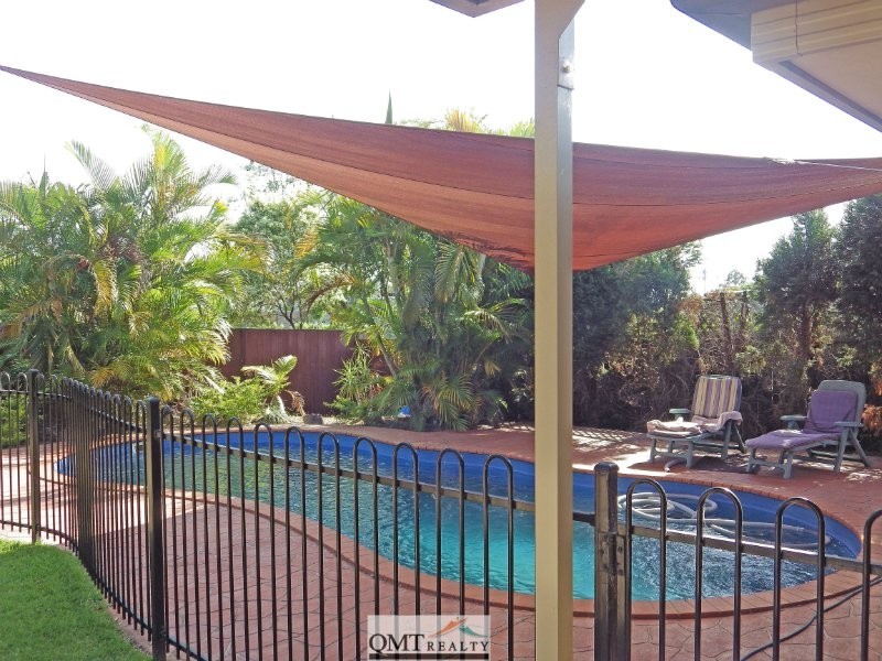 27 Macknish Crescent, Coopers Plains QLD 4108