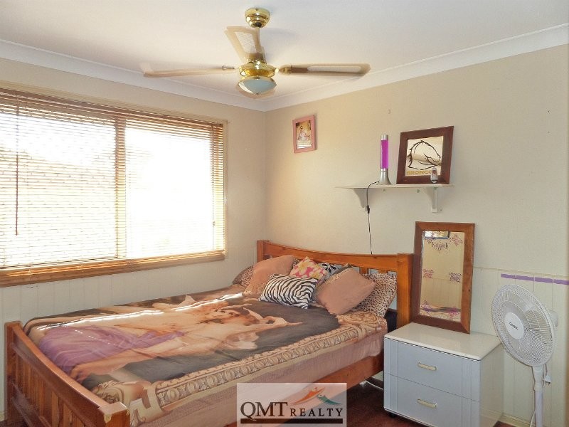 17 Pinnacle Close, Regents Park QLD 4118