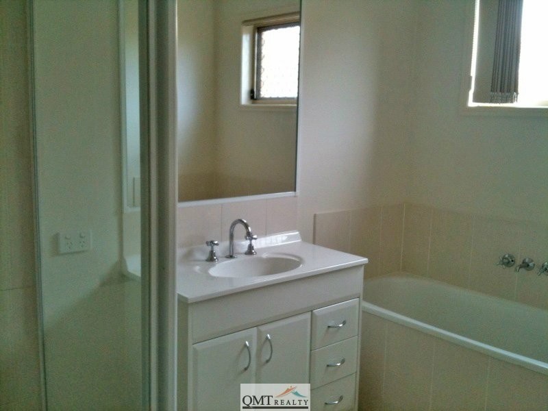 14 Heit Court, North Booval QLD 4304