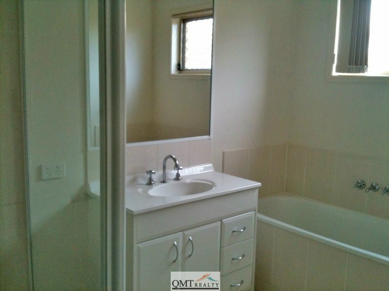 14 Heit Court, North Booval QLD 4304