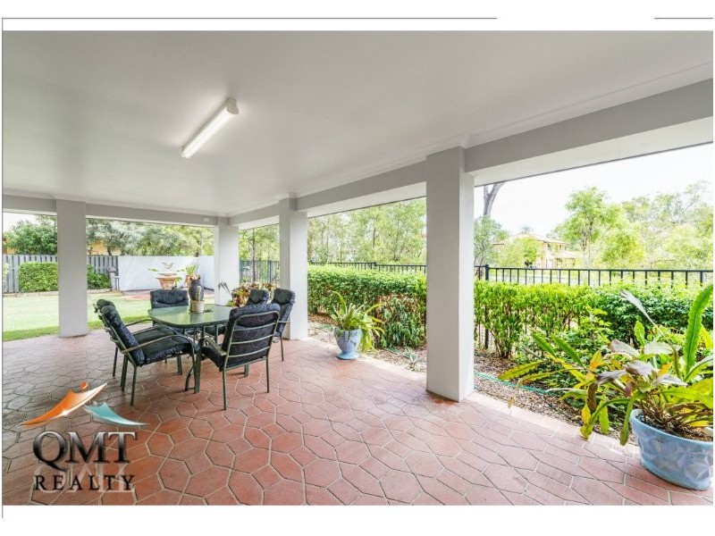 24 Bournda Close, Parkinson QLD 4115