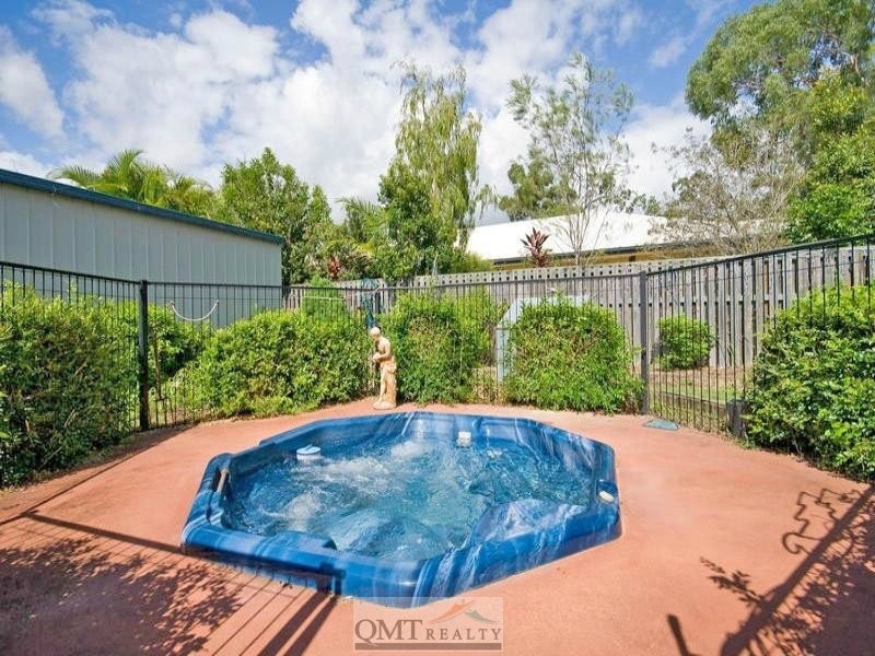24 Bournda Close, Parkinson QLD 4115