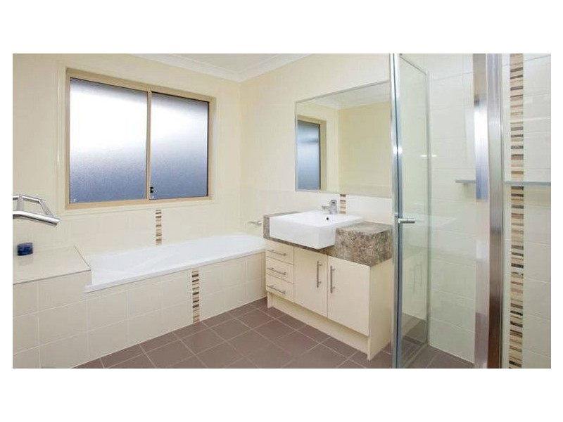 10 Horizon Drive, Springfield Lakes QLD 4300