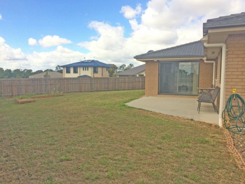 16 Airedale, Marsden QLD 4132