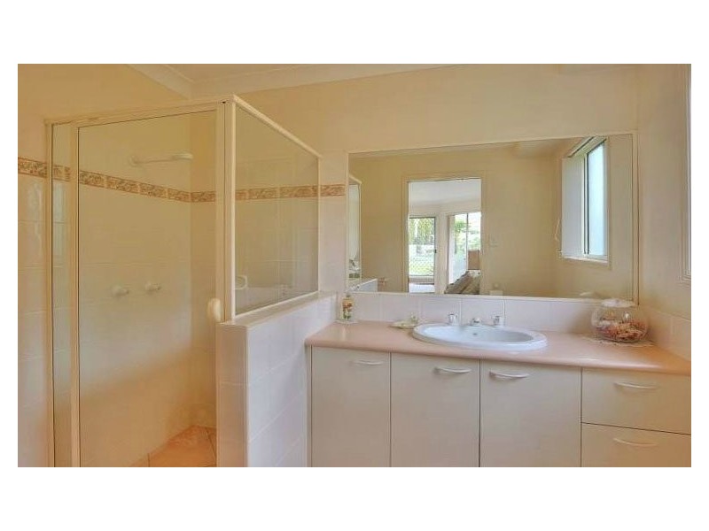 35 Cottonwood Crescent, Calamvale QLD 4116