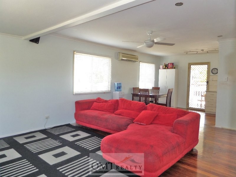 16 Aquarius Drive, Kingston QLD 4114