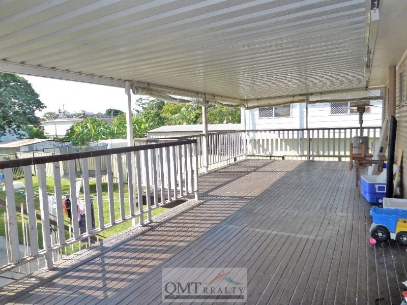 16 Aquarius Drive, Kingston QLD 4114