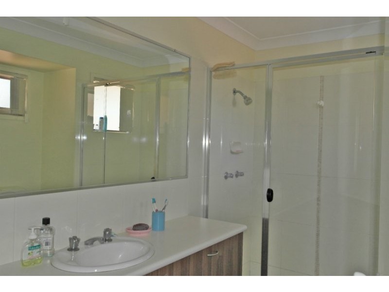 2 Mead Place, Calamvale QLD 4116