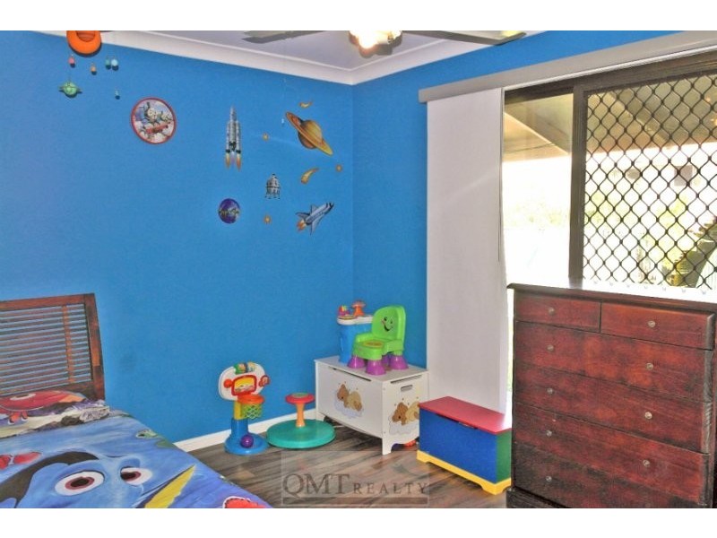 52 Enford Street, Hillcrest QLD 4118