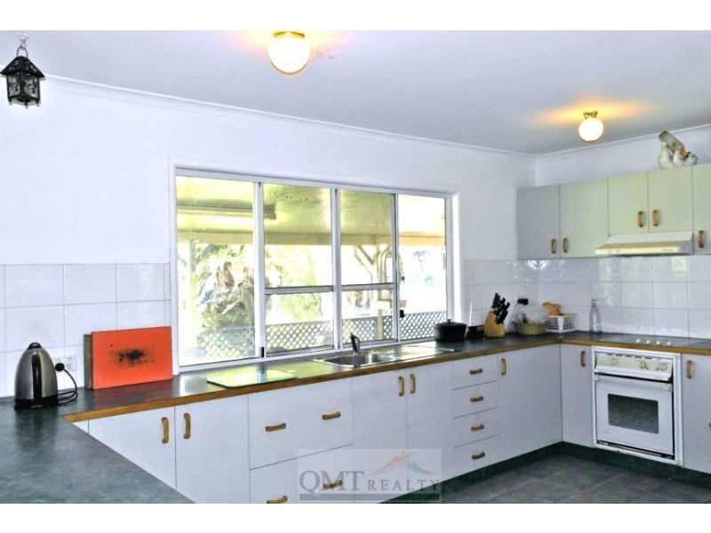 54 Enford Street, Hillcrest QLD 4118
