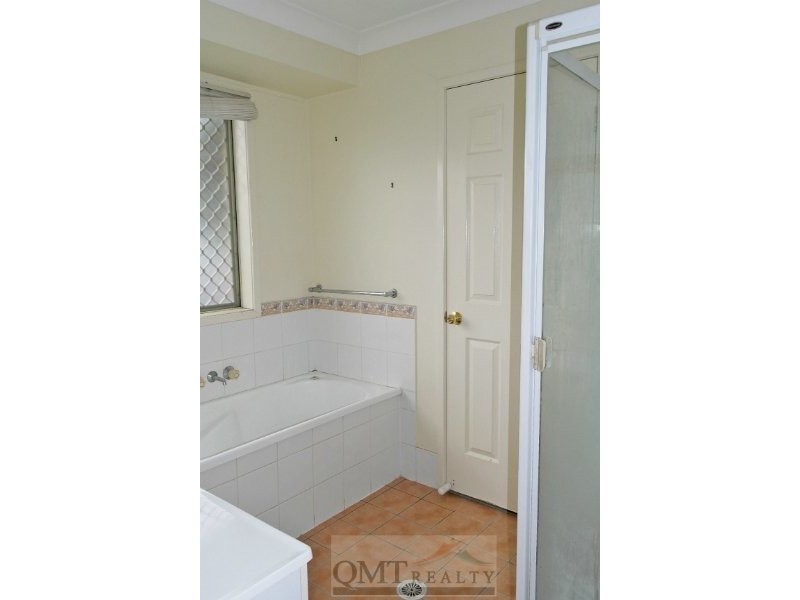 1 Nepeta Street, Regents Park QLD 4118