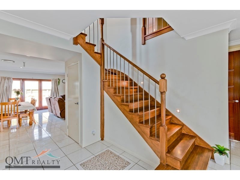 8 Lloyd Bird Crescrent, Springfield Lakes QLD 4300