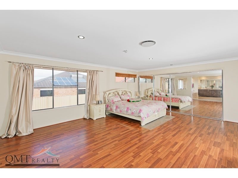 8 Lloyd Bird Crescrent, Springfield Lakes QLD 4300