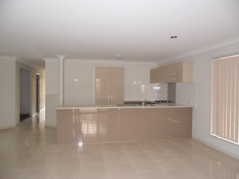 23 Hinchinbrook Circuit, Forest Lake QLD 4078