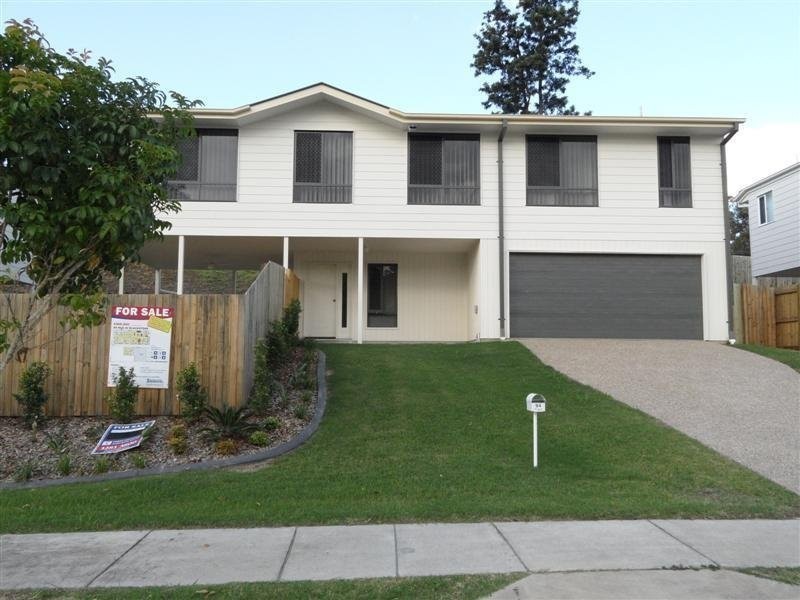 94 High Street, Blackstone QLD 4304