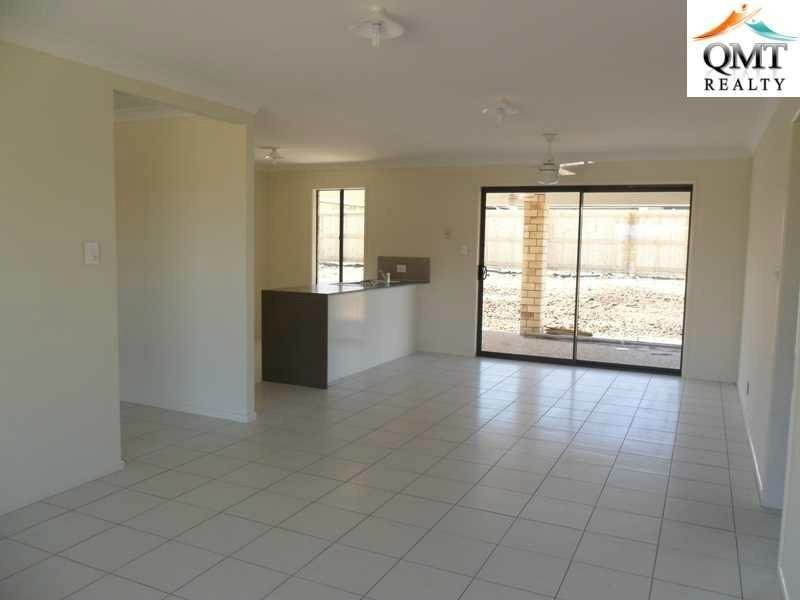 3 Iris Court, Yamanto QLD 4305