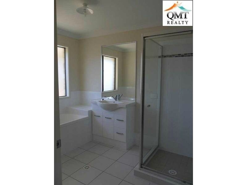 3 Iris Court, Yamanto QLD 4305
